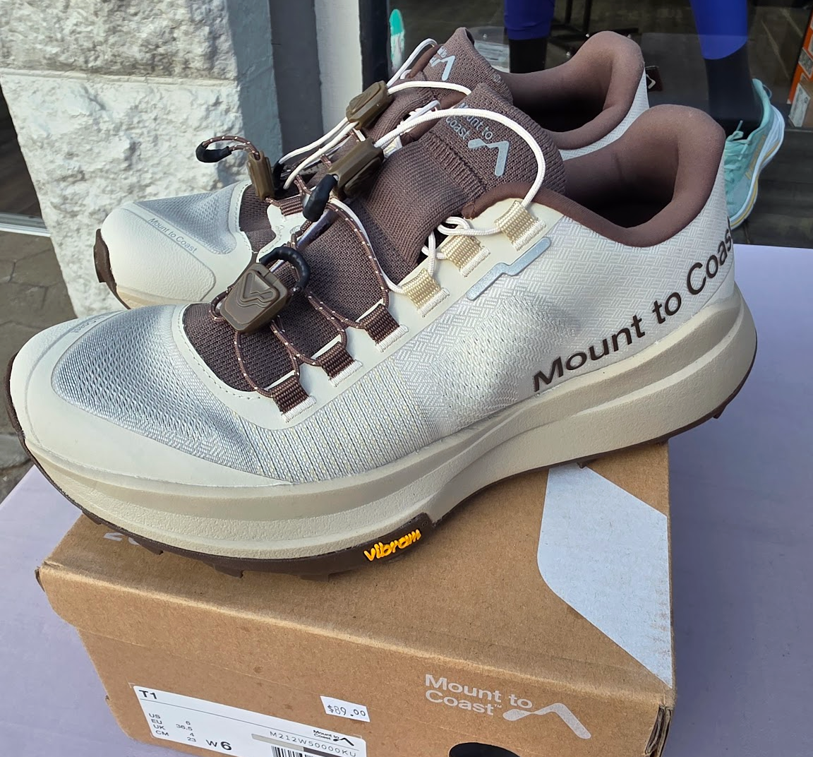 Women's Mount to Coast T1 - Size 6 - Resale