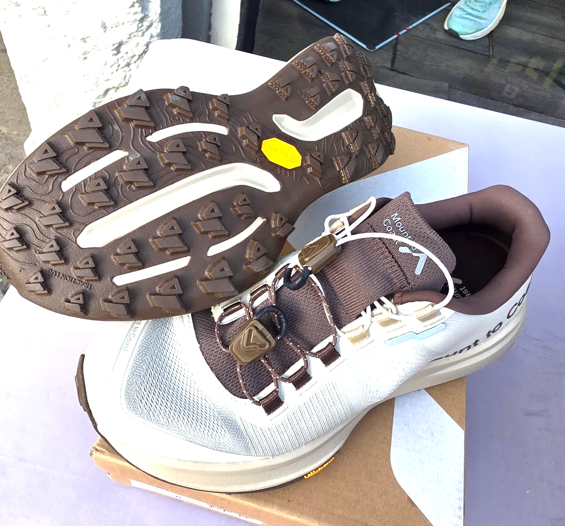 Women's Mount to Coast T1 - Size 6 - Resale