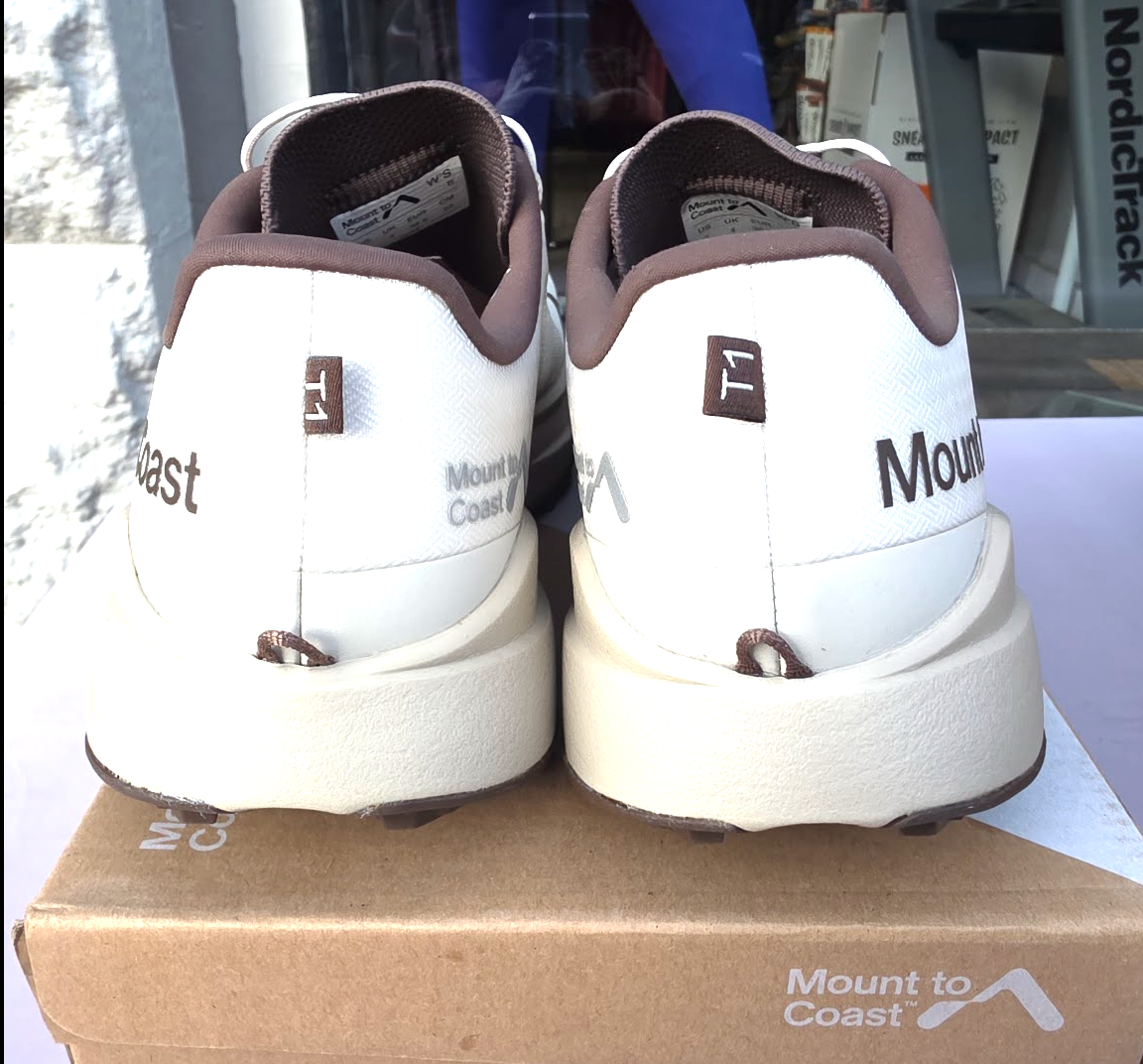 Women's Mount to Coast T1 - Size 6 - Resale