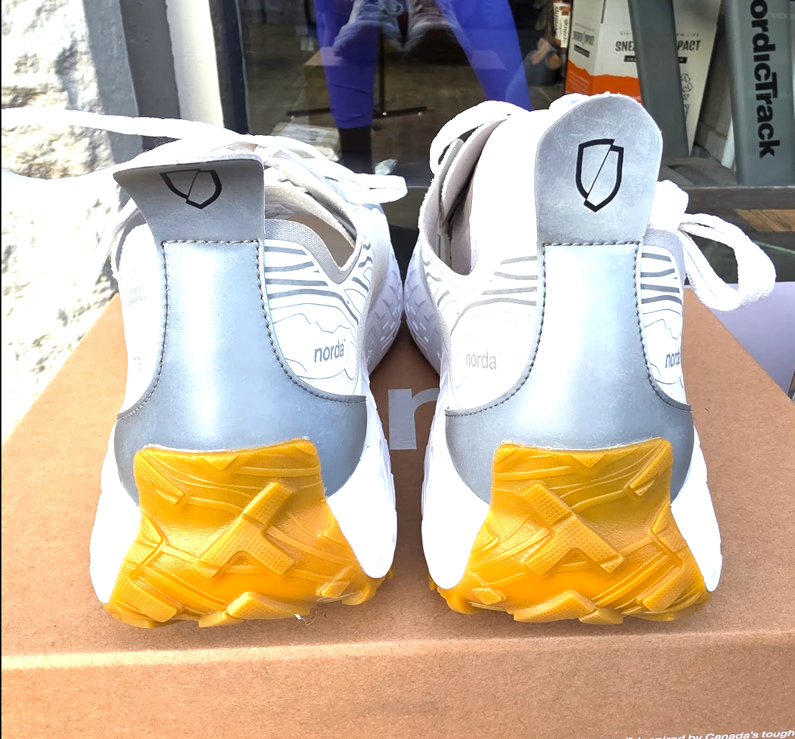 Men's Norda 005 - Size 10.5 - Resale