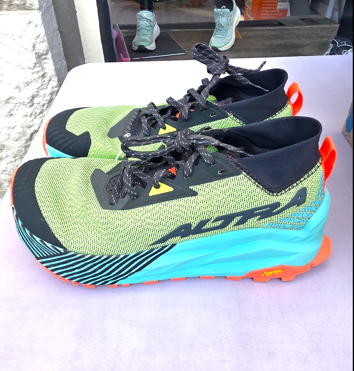 Men's Altra Olympus - Size 9 - Resale