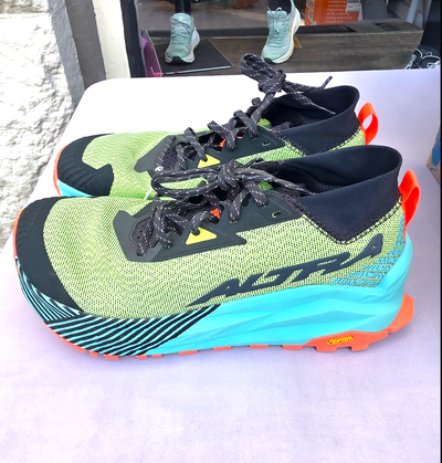 Men's Altra Olympus - Size 9 - Resale