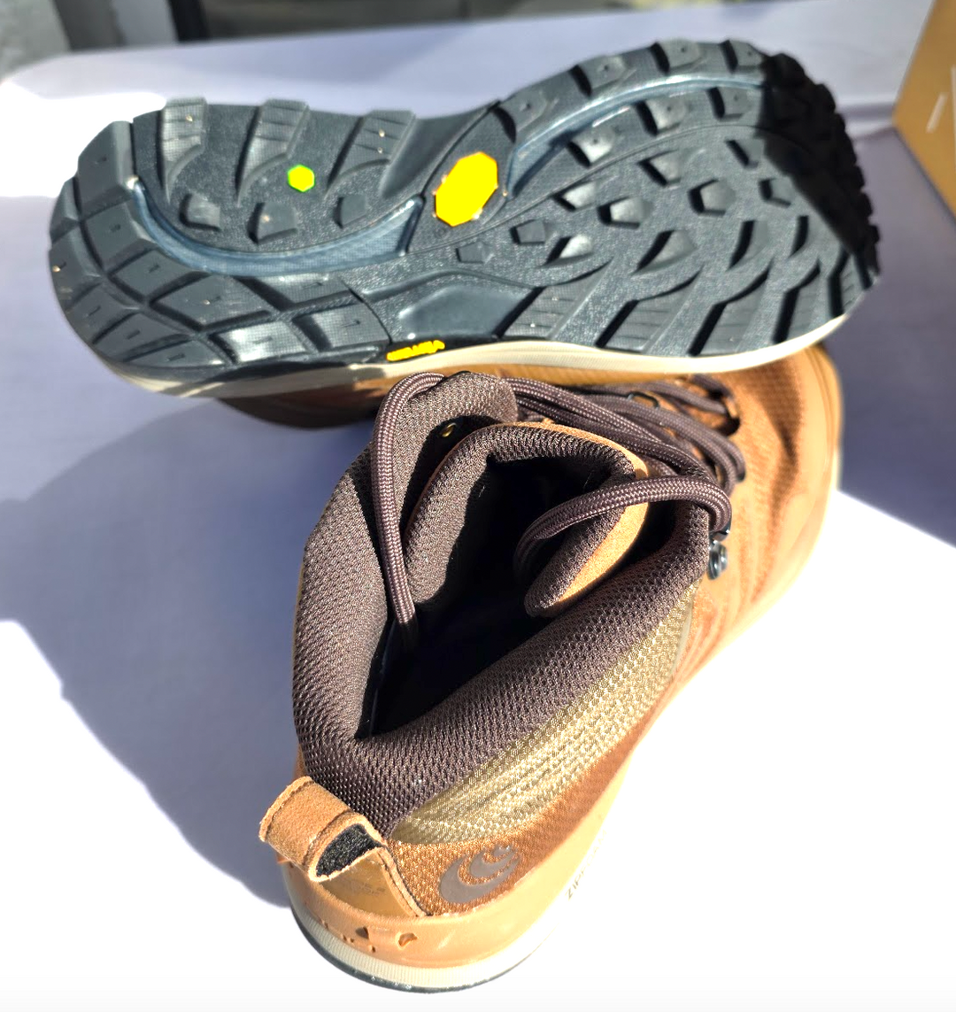 Men's Topo Athletic Trailventure - Size 9 - Resale