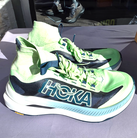 Men's Hoka Tecton X 3 - Size 7.5 - Resale