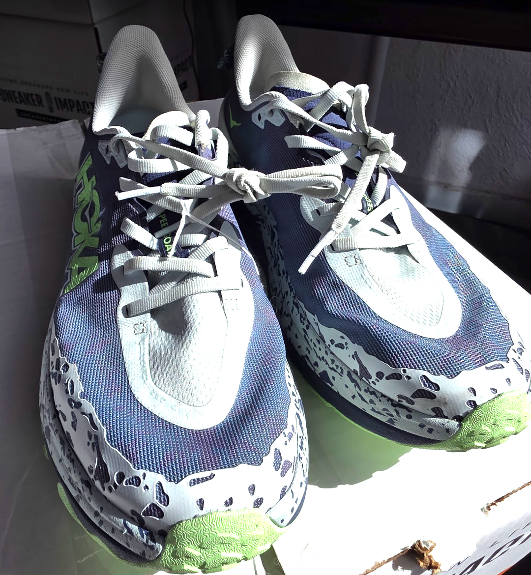 Men's Hoka Speedgoat 6- Size 11 - Resale