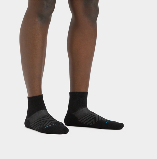 Women's Darn Tough Run Quarter Cushioned Ultra-Lightweight Running Socks