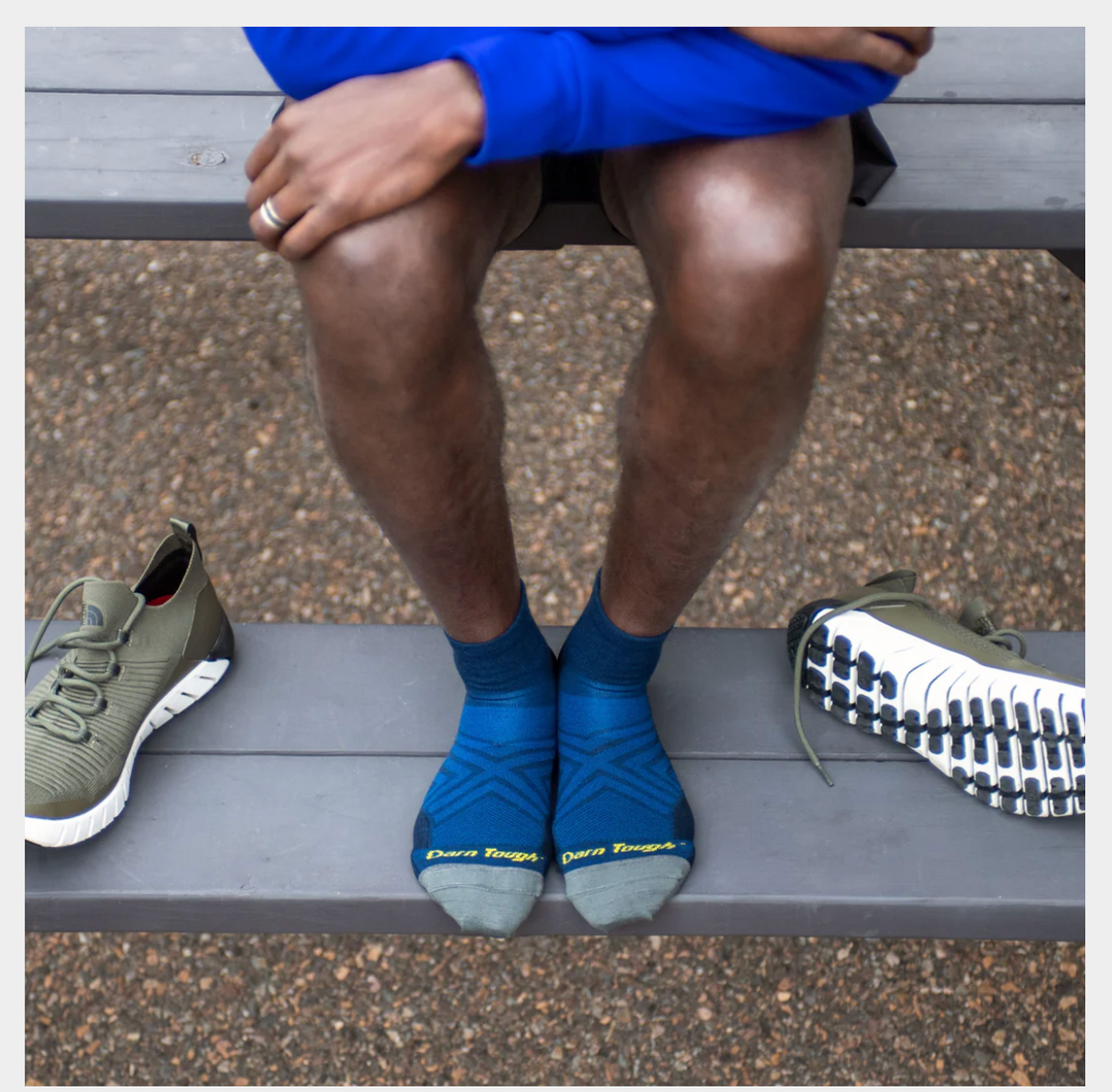 Men's Darn Tough Run Quarter Ultra-Lightweight Running Socks