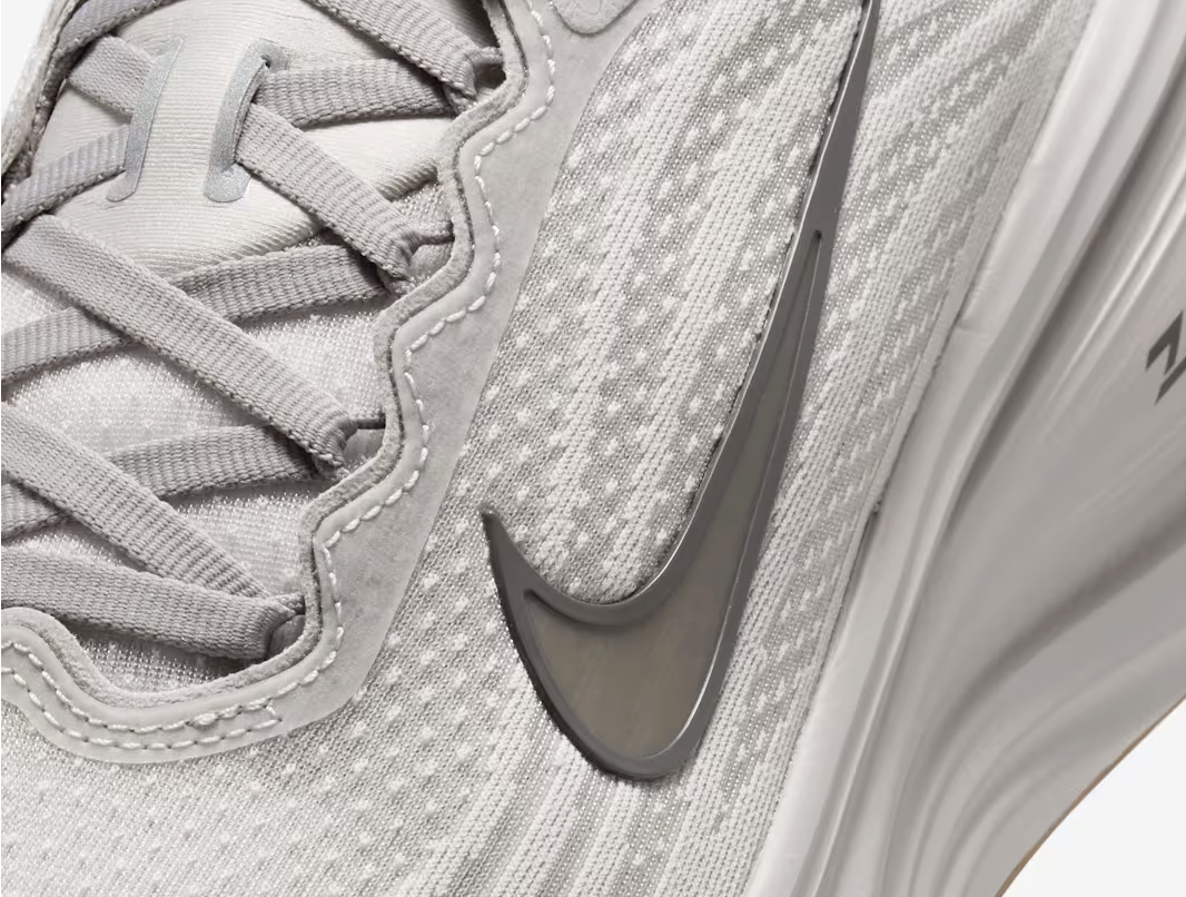 Men's Nike Vomero Plus