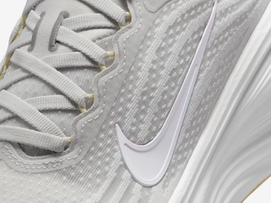 Women's Nike Vomero Plus