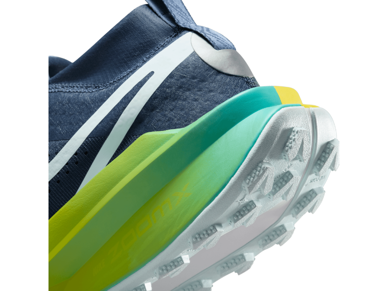 ジャパンテクノロジー　カムイ　② Nike ZoomX Zegama 2 'Alabaster Lightning Saturn Gold' FD5190-700